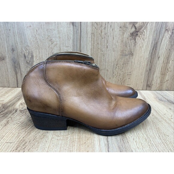 Very Volatile Sofia Ankle Boots Biker Bootie Full Zip Ankle Wmns 8 Brown Leather - Picture 2 of 16